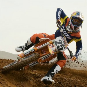 tenue-cross-thor-mx-fuse-propel-navy-red-orange-marvin-musquin