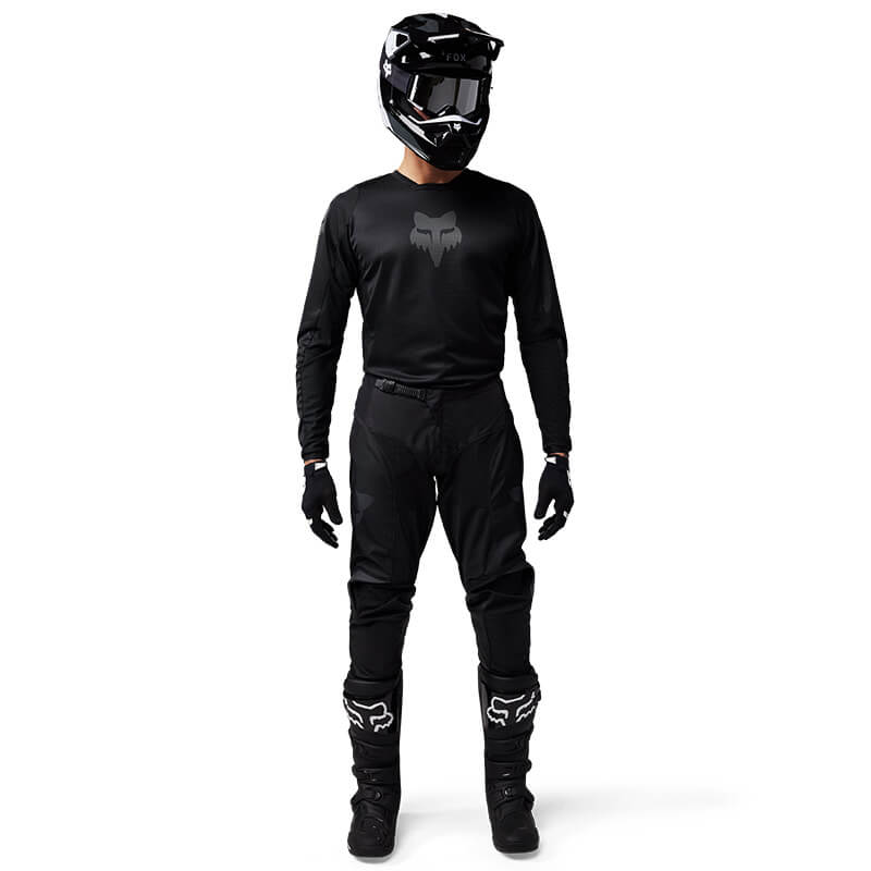 tenue fox racing 180 blackout 2025